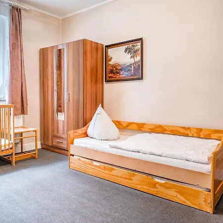 Vila Spacious Near Center *