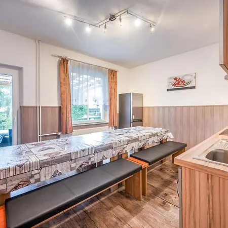 Vila Spacious Near Center Medebach
