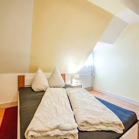 Spacious Near Center *