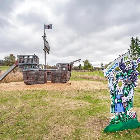 Spacious Near Center Villa Medebach