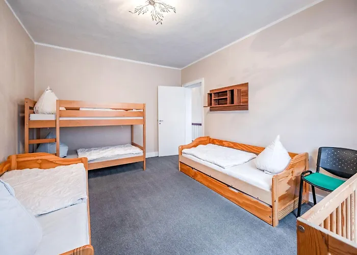 Villa Spacious Near Center Medebach