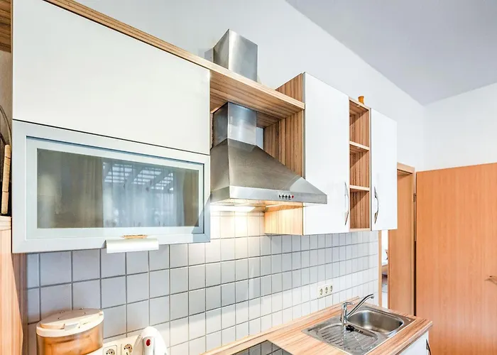 Spacious Near Center * Medebach